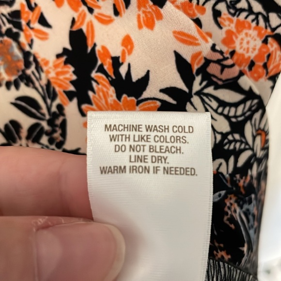 Dressbarn Bohemian Floral Mini Dress w/ Lace Detail Sleeves & open back, size 6 - Picture 5 of 6